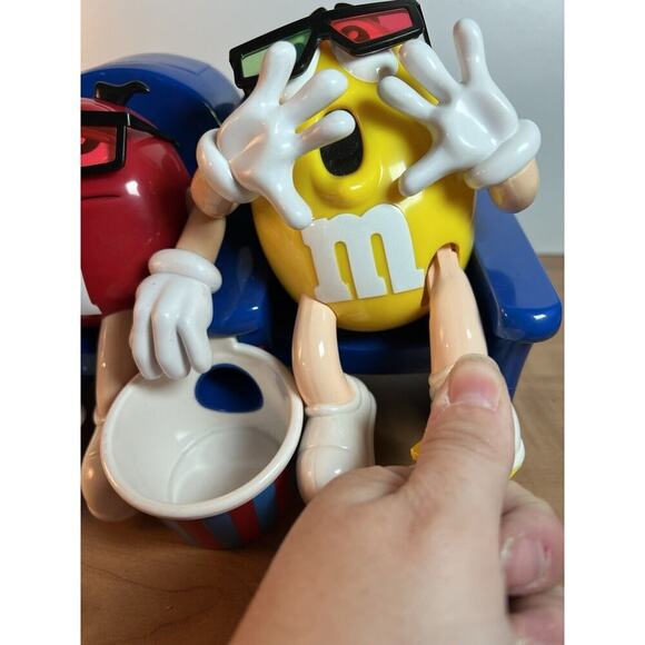 M&M's Candy Dispenser Limited Edition "At The Movie" 3D with Popcorn Bucket - Picture 6 of 13